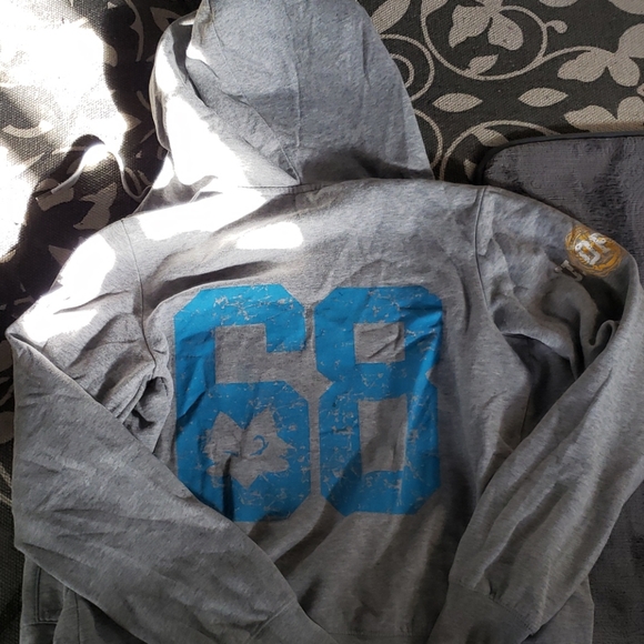 Zipper sweater - Picture 2 of 2